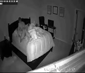Beim Bumsen im Bett gefilmt