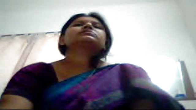 Indische Tante bläst ihren fetten Neffen